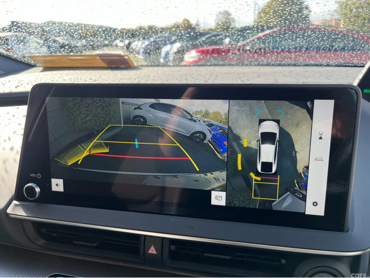 Toyota Prius Saloon, Petrol Hybrid, 2023, White