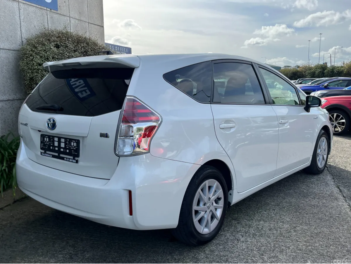 Toyota Prius MPV, Petrol Hybrid, 2021, White