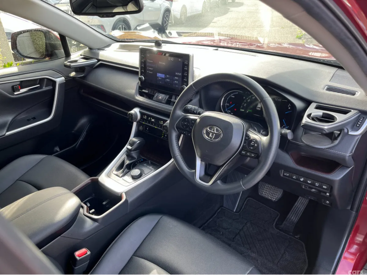 Toyota RAV4 SUV, Petrol Hybrid, 2022, Red