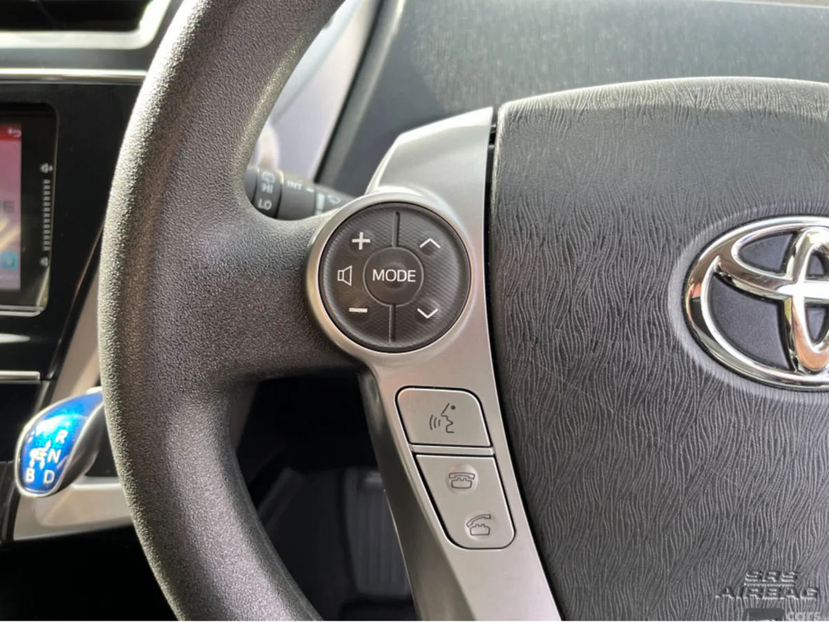 Toyota Prius MPV, Petrol Hybrid, 2021, White