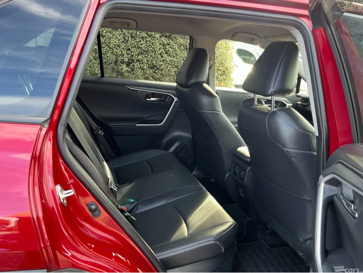 Toyota RAV4 SUV, Petrol Hybrid, 2022, Red