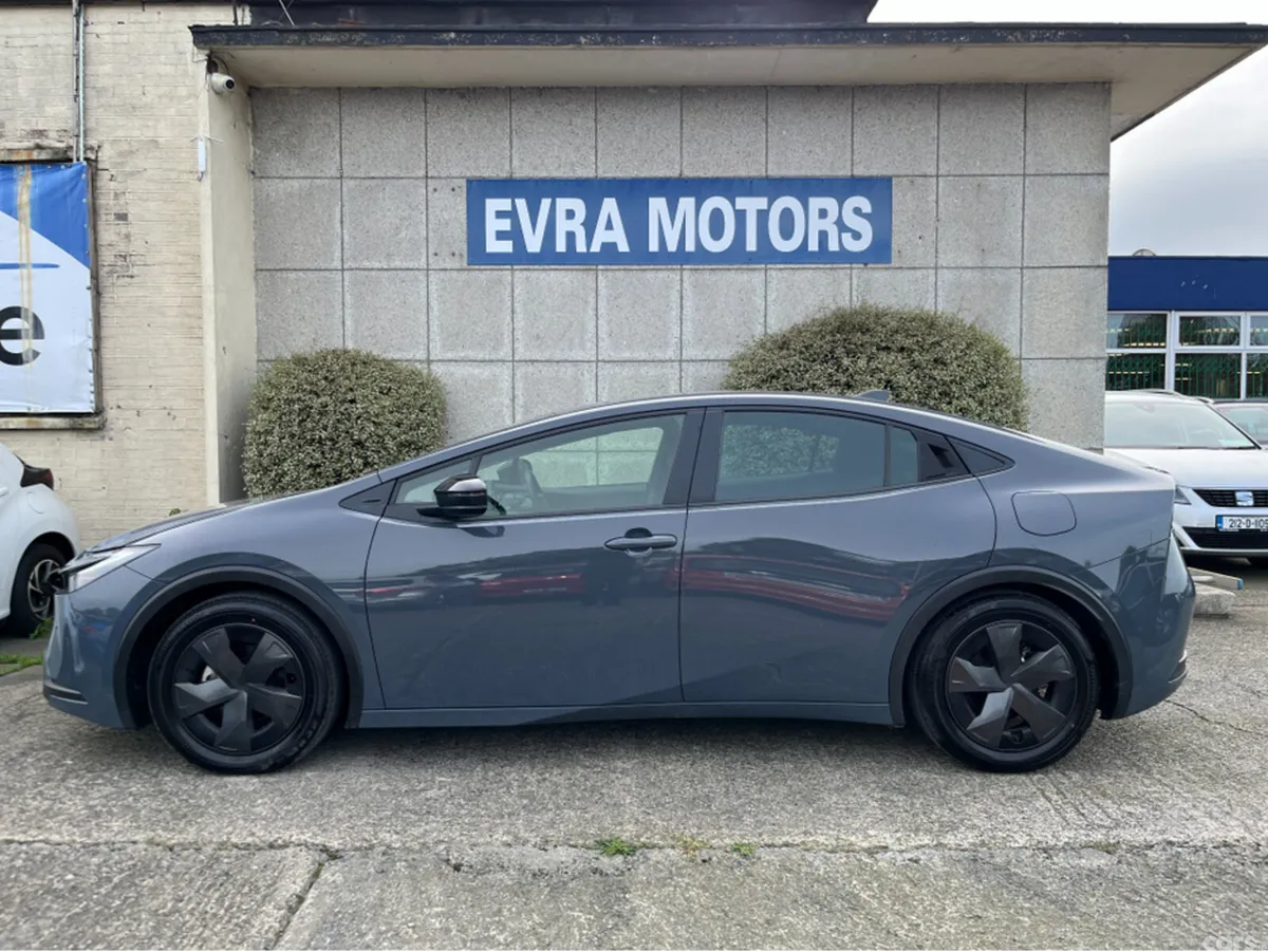 Toyota Prius Saloon, Petrol Hybrid, 2024, Grey