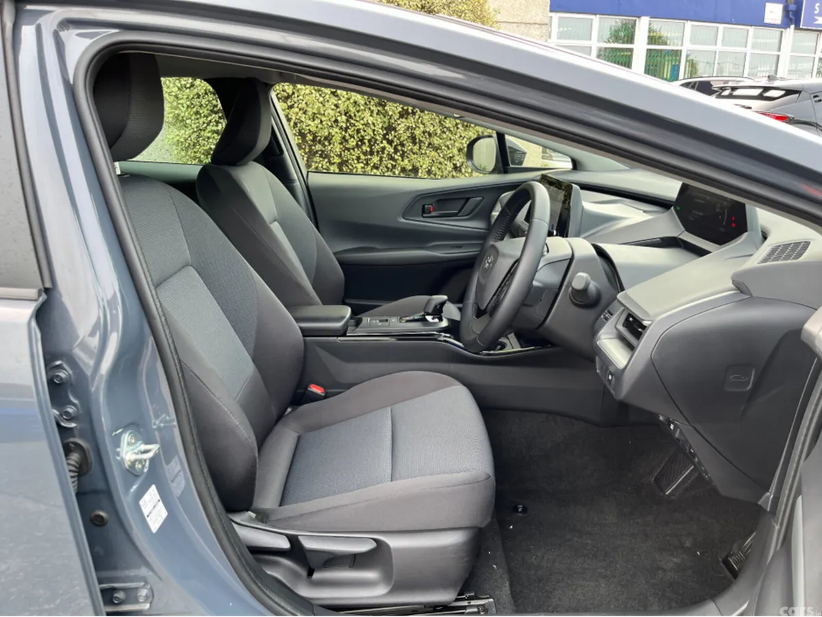 Toyota Prius Saloon, Petrol Hybrid, 2024, Grey