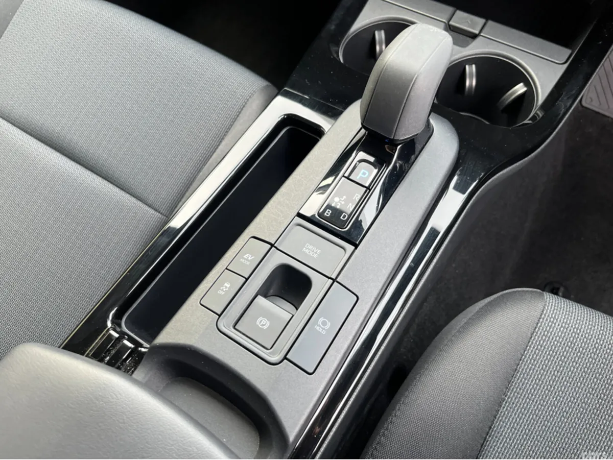 Toyota Prius Saloon, Petrol Hybrid, 2024, Grey