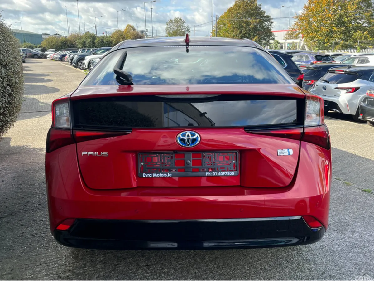 Toyota Prius Saloon, Petrol Hybrid, 2020, Red