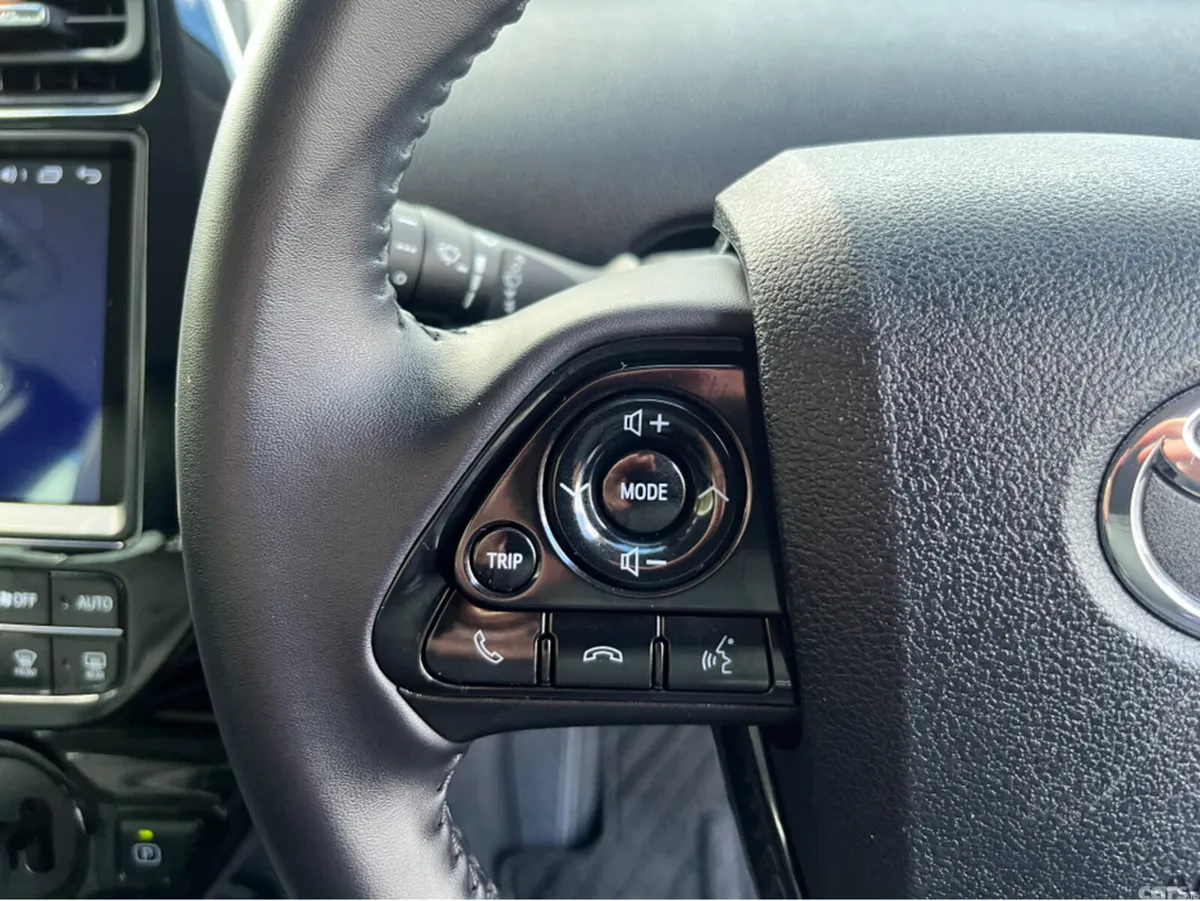 Toyota Prius Saloon, Petrol Hybrid, 2020, Red