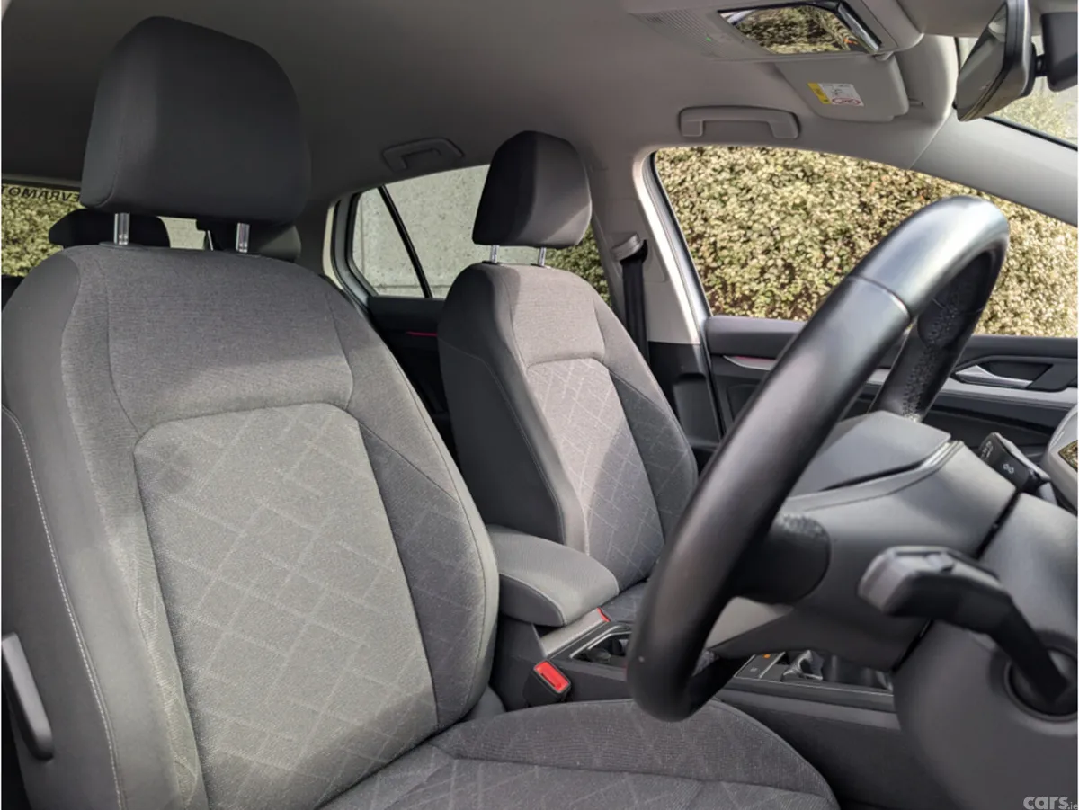 Volkswagen Golf Hatchback, Petrol, 2020, White