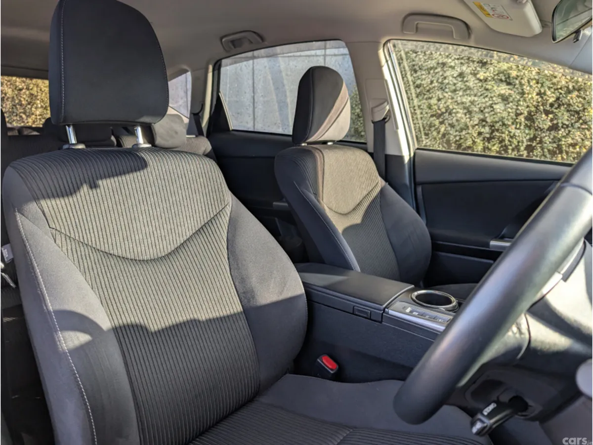 Toyota Prius MPV, Petrol Hybrid, 2018, Black