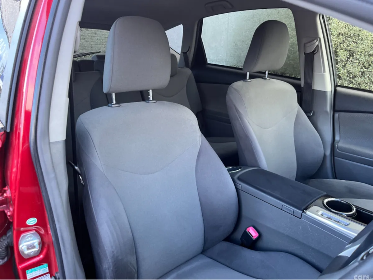 Toyota Prius MPV, Petrol Hybrid, 2014, Red