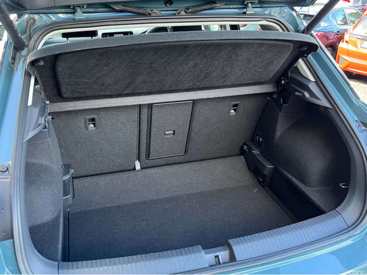 Volkswagen T-Roc SUV, Diesel, 2022, Green