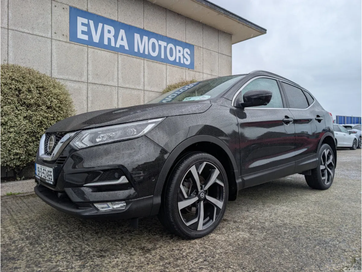 Nissan Qashqai SUV, Diesel, 2019, Black