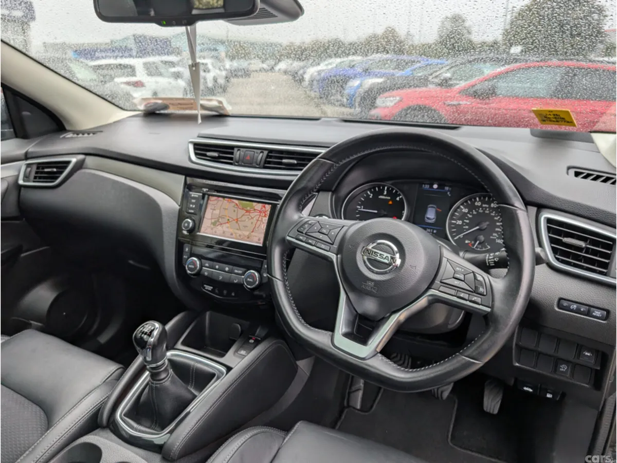 Nissan Qashqai SUV, Diesel, 2019, Black