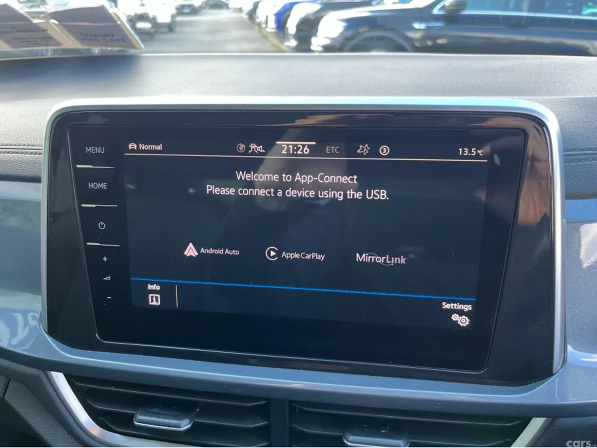 Volkswagen T-Roc SUV, Diesel, 2022, Green