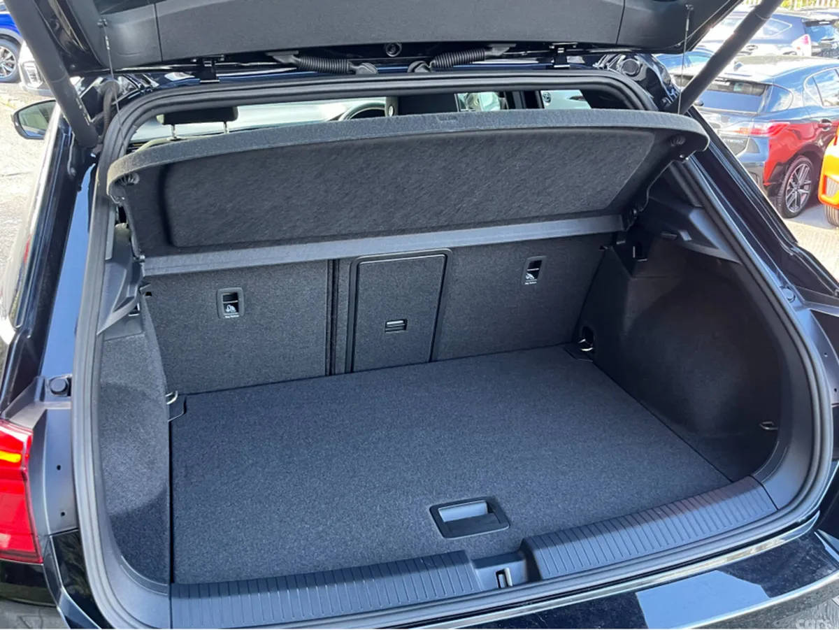 Volkswagen T-Roc SUV, Diesel, 2022, Black