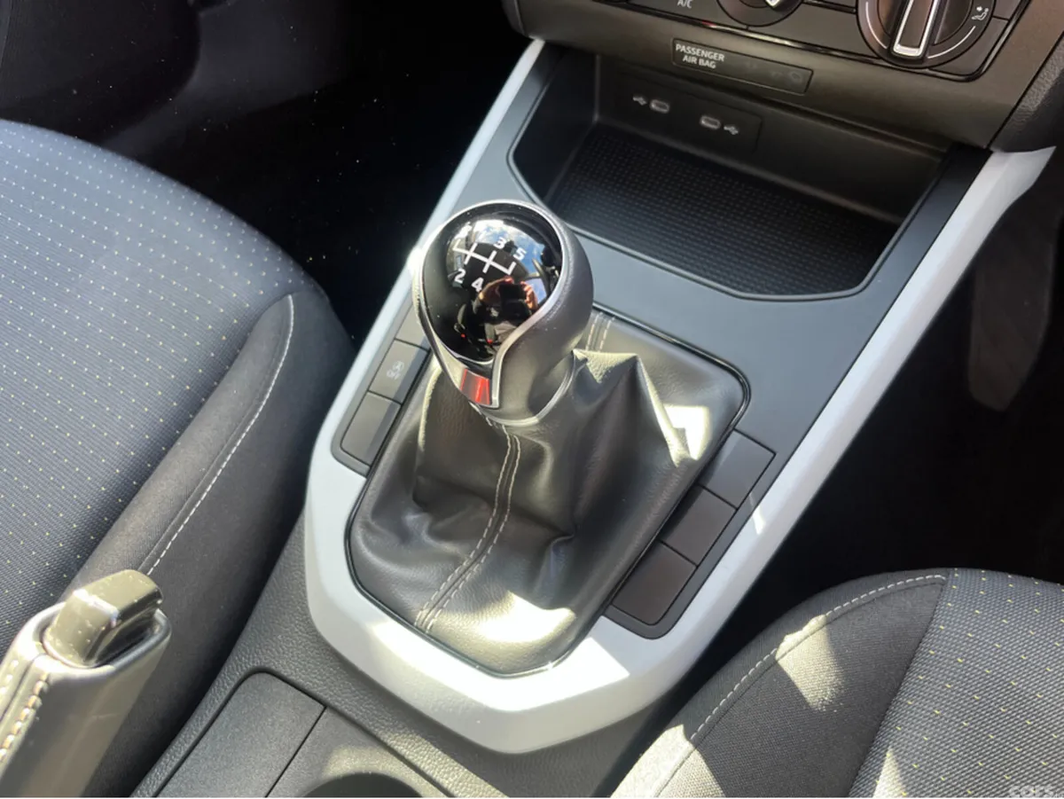 SEAT Arona SUV, Petrol, 2024, Blue