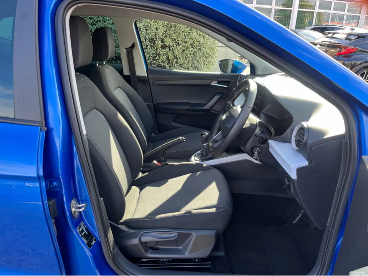 SEAT Arona SUV, Petrol, 2024, Blue