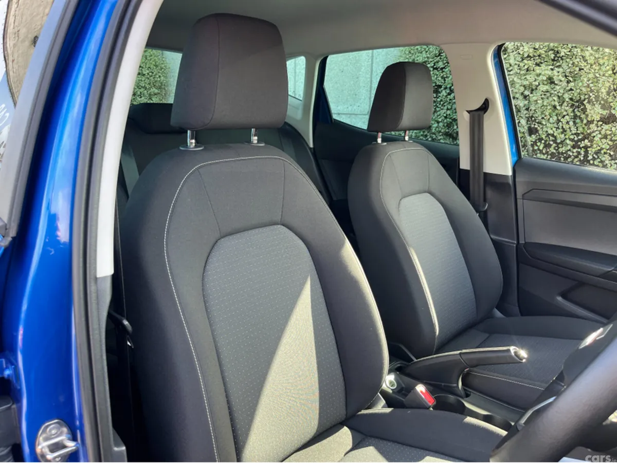 SEAT Arona SUV, Petrol, 2024, Blue