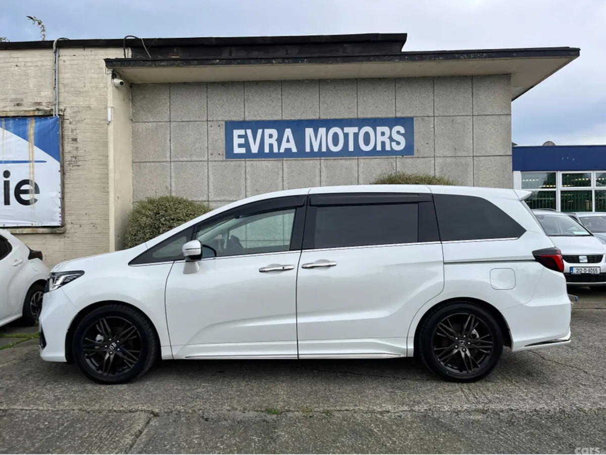 Honda Odyssey MPV, Petrol Hybrid, 2021, White