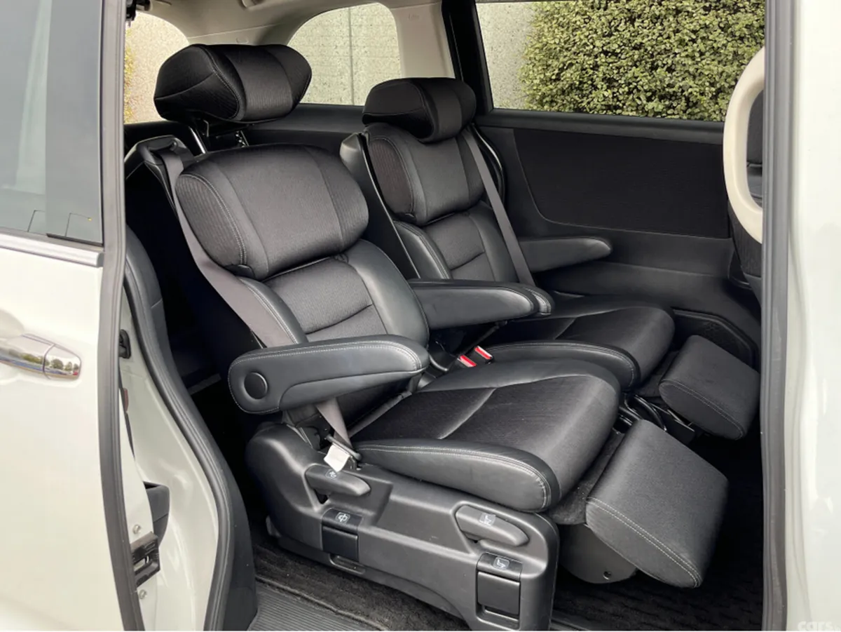 Honda Odyssey MPV, Petrol Hybrid, 2021, White
