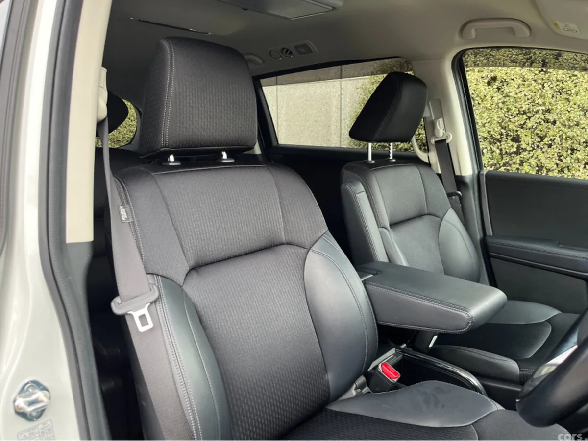 Honda Odyssey MPV, Petrol Hybrid, 2021, White
