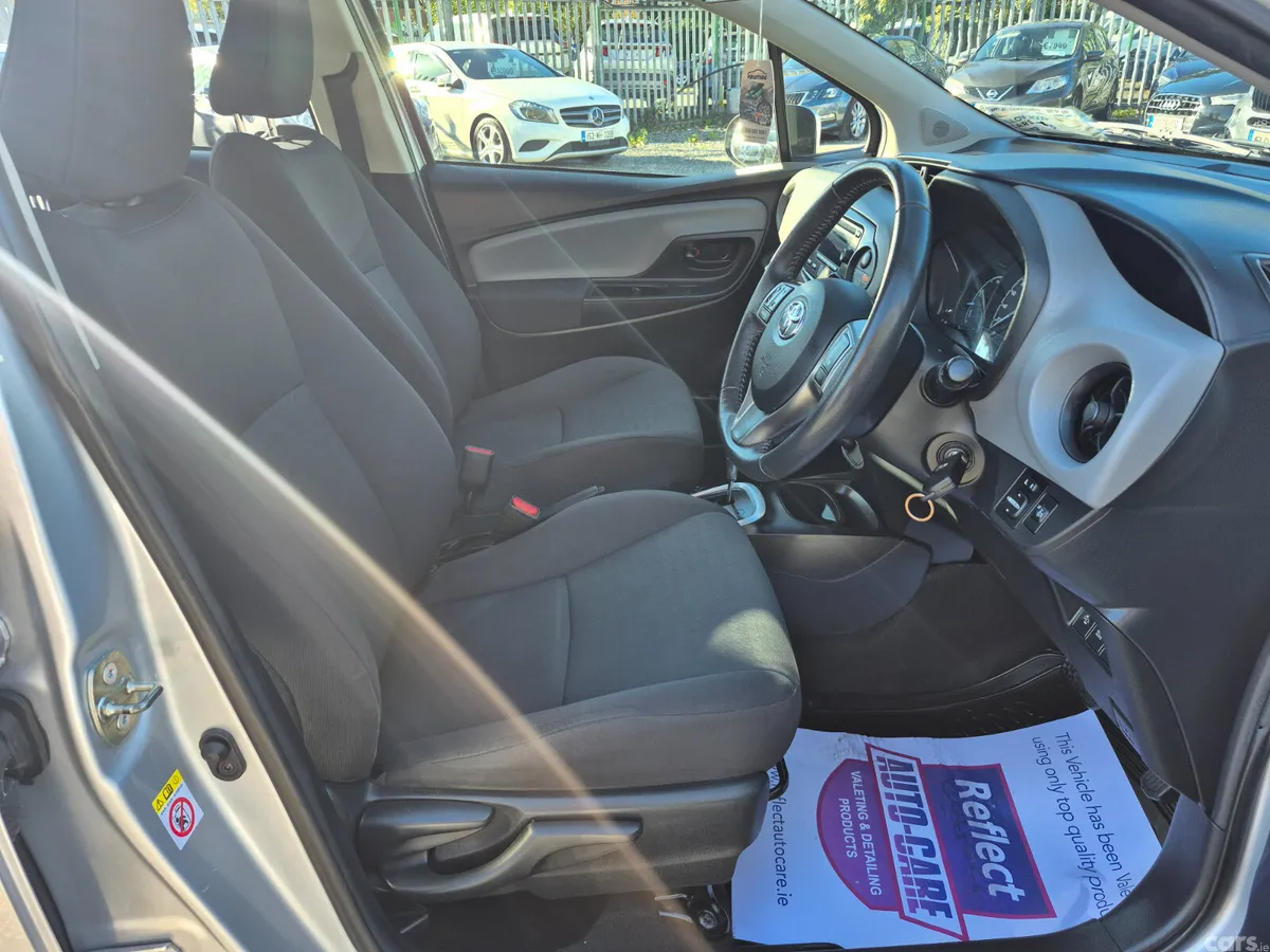 Toyota Yaris Hatchback, Petrol Hybrid, 2017, Grey