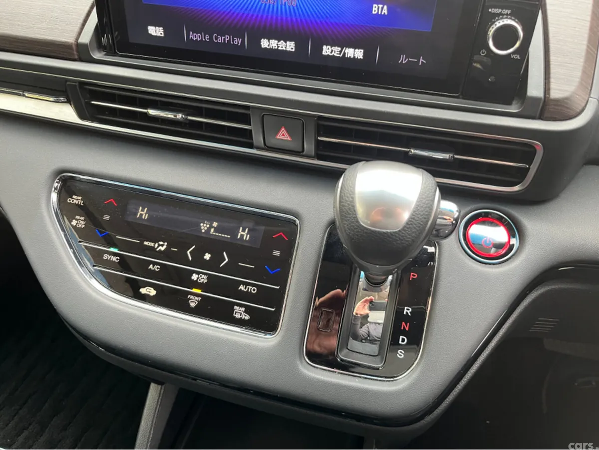 Honda Odyssey MPV, Petrol Hybrid, 2021, White