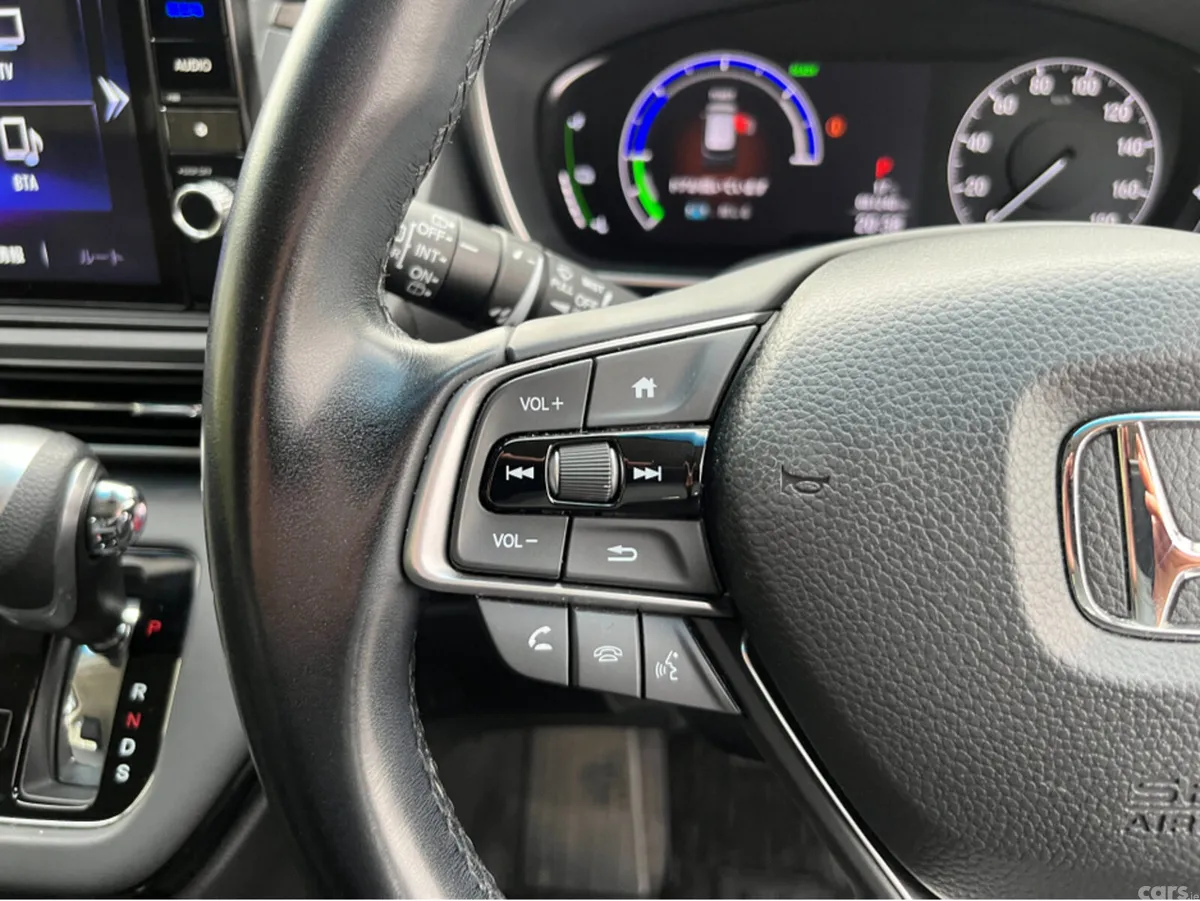 Honda Odyssey MPV, Petrol Hybrid, 2021, White