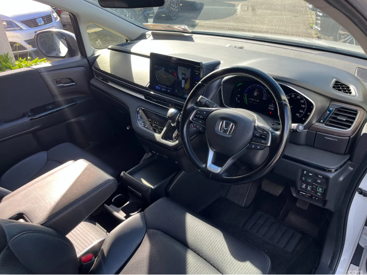 Honda Odyssey MPV, Petrol Hybrid, 2020, White