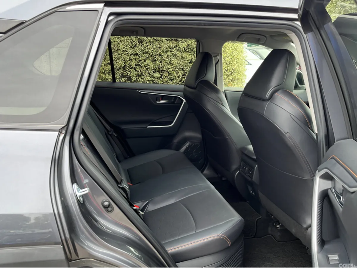 Toyota RAV4 SUV, Petrol Hybrid, 2022, Grey
