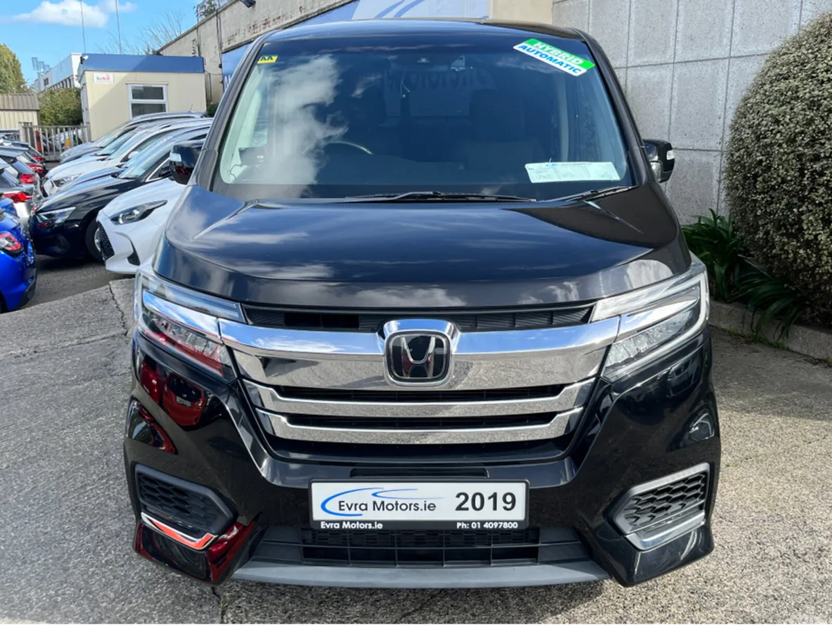 Honda Stepwagon MPV, Petrol Hybrid, 2019, Black