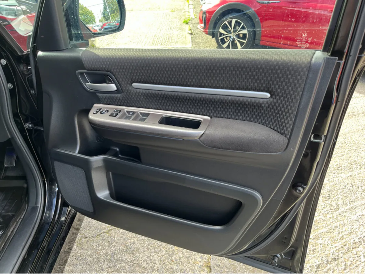 Honda Stepwagon MPV, Petrol Hybrid, 2019, Black