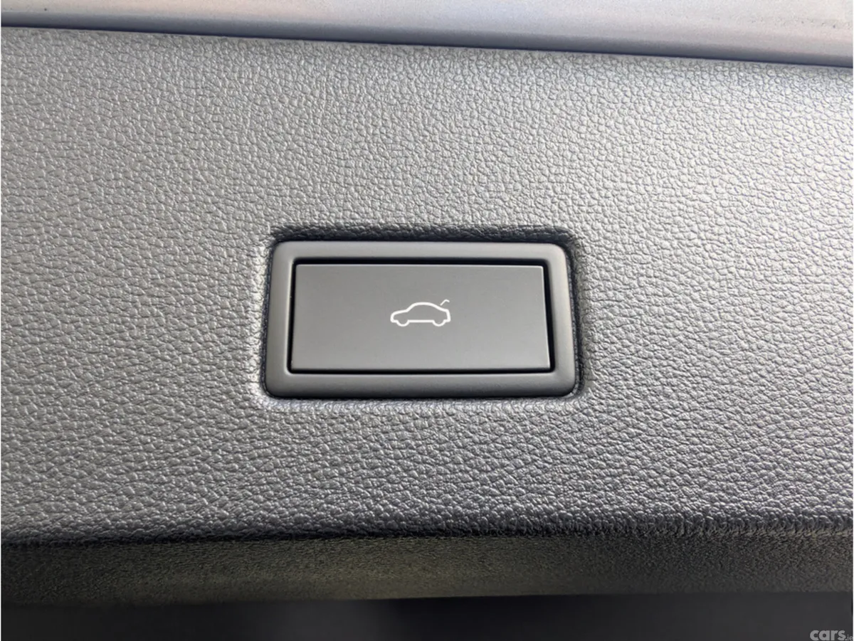 Volkswagen T-Roc SUV, Petrol, 2023, Silver