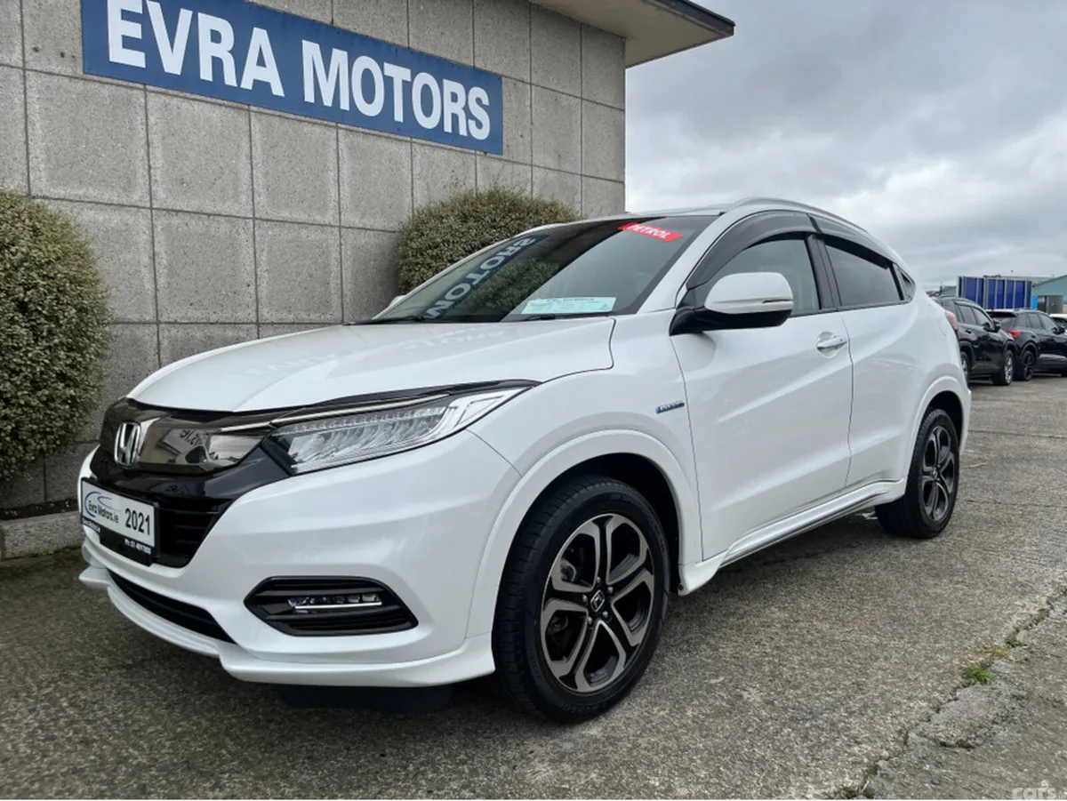 Honda Vezel SUV, Petrol Hybrid, 2021, White