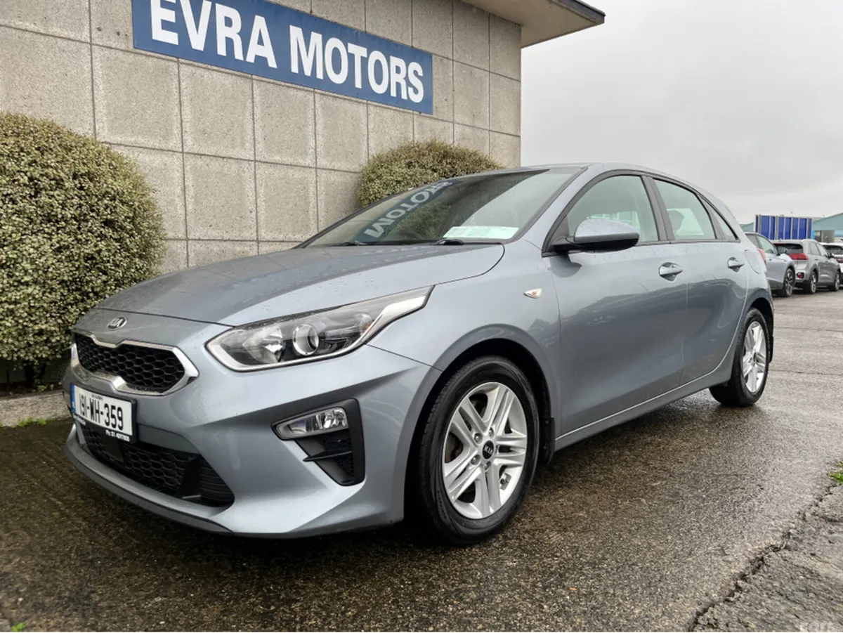 Kia Ceed Hatchback, Petrol, 2019, Grey