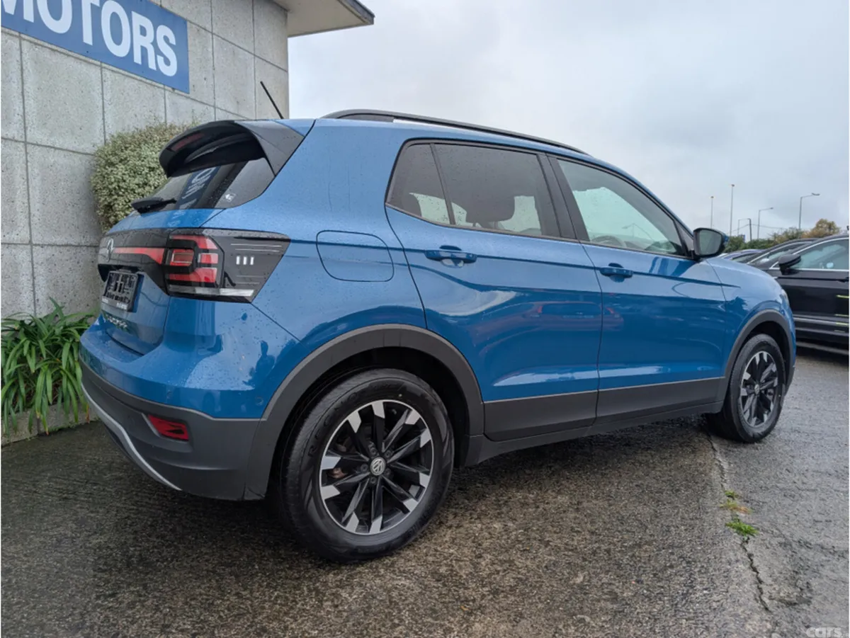 Volkswagen T-Cross Hatchback, Petrol, 2020, Blue