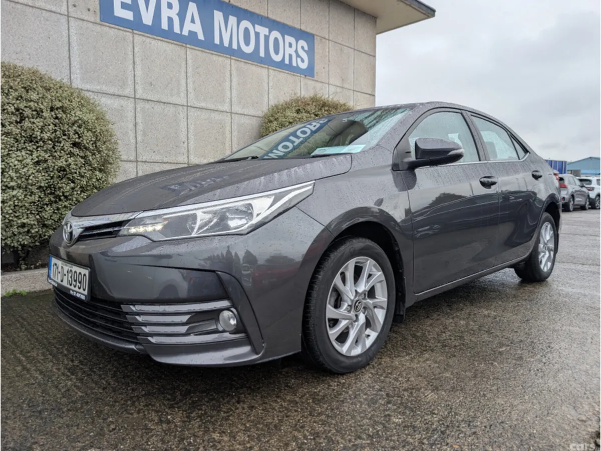 Toyota Corolla Saloon, Petrol, 2017, Grey