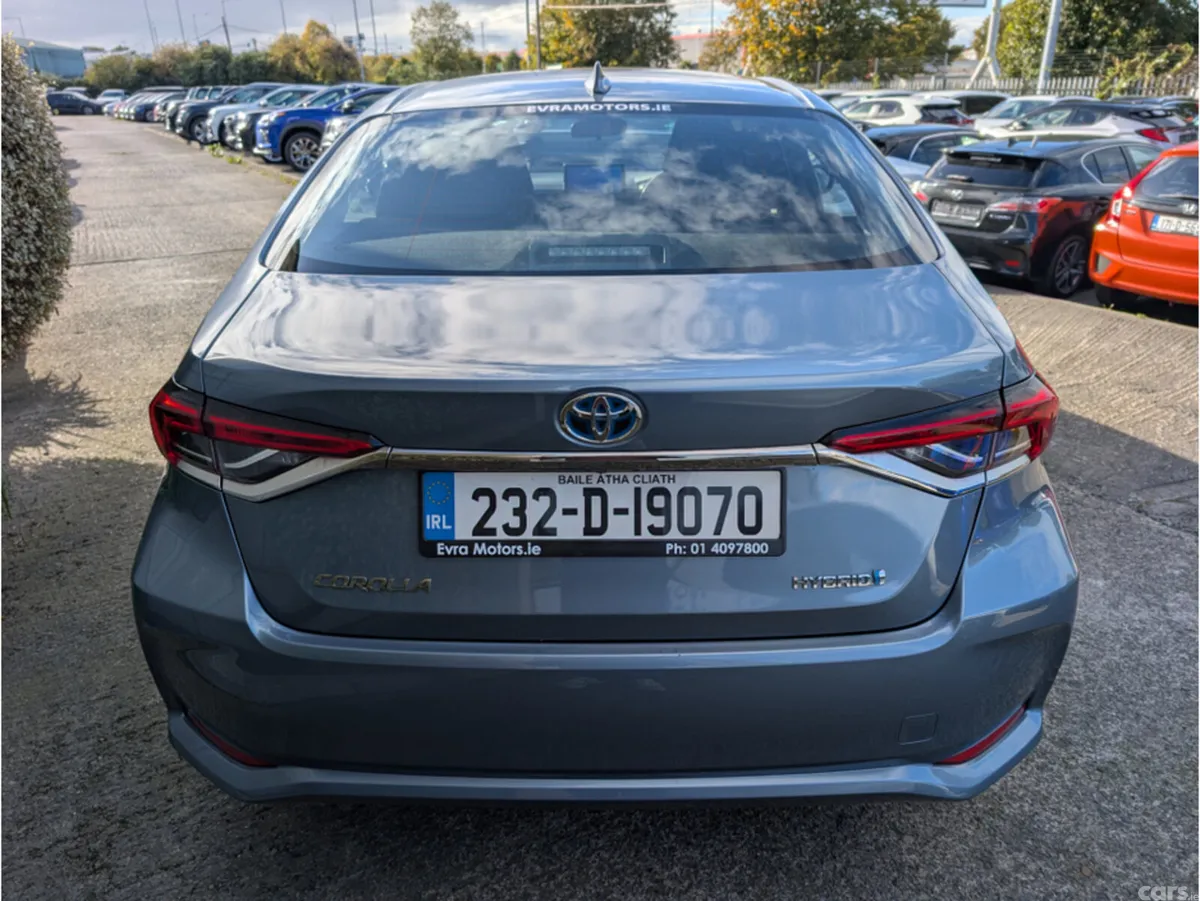Toyota Corolla Saloon, Petrol Hybrid, 2023, Grey