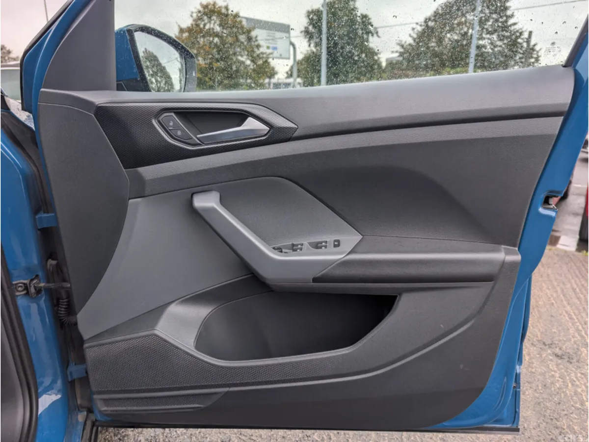 Volkswagen T-Cross Hatchback, Petrol, 2020, Blue