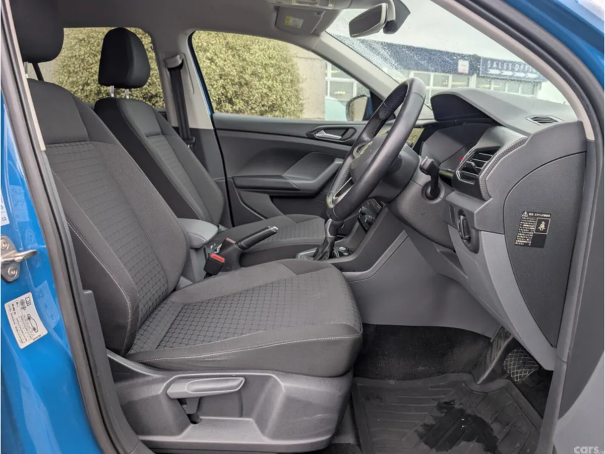 Volkswagen T-Cross Hatchback, Petrol, 2020, Blue