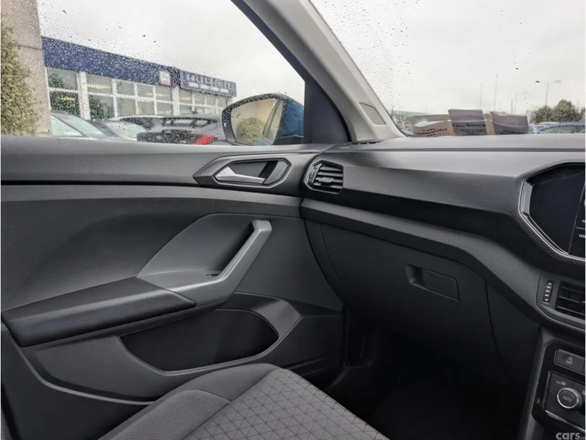 Volkswagen T-Cross Hatchback, Petrol, 2020, Blue