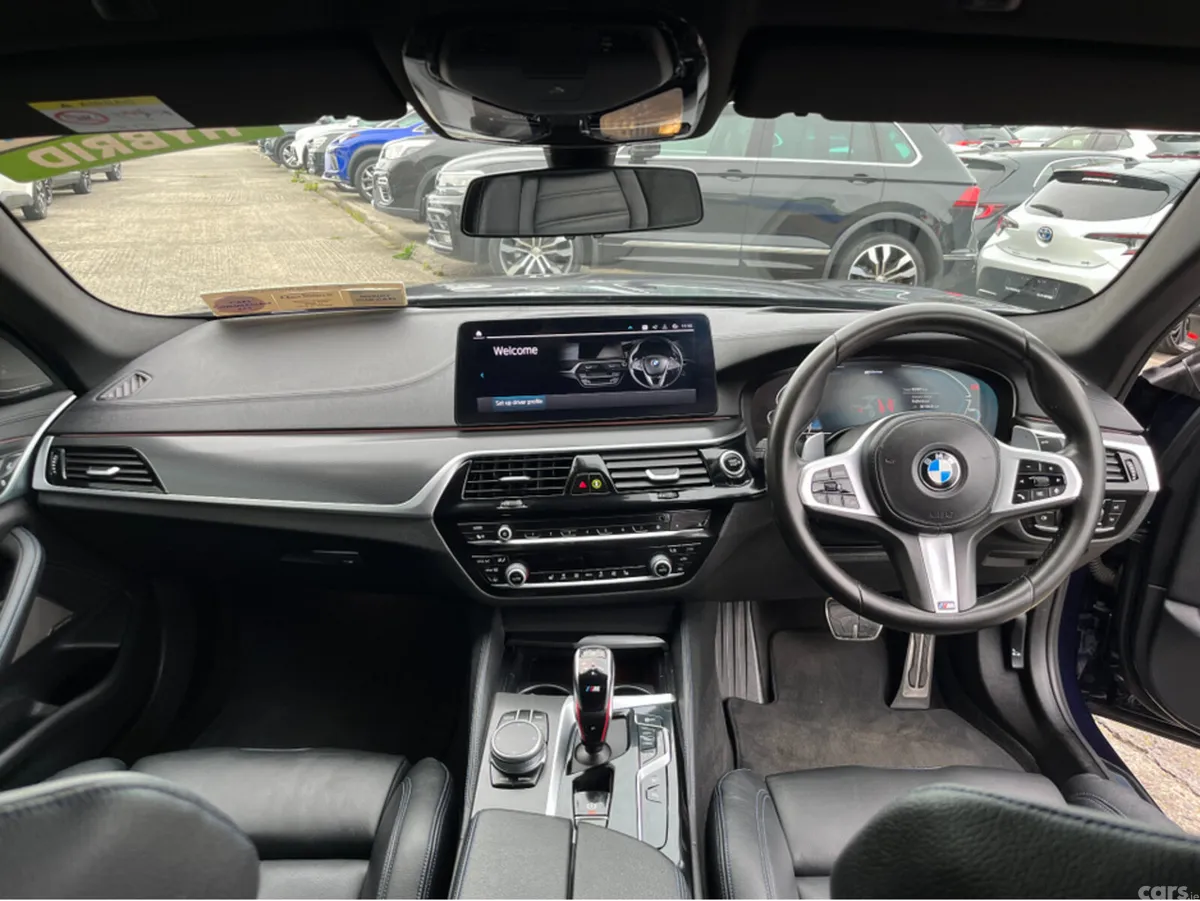 BMW 5-Series Saloon, Petrol Plug-in Hybrid, 2021, Blue