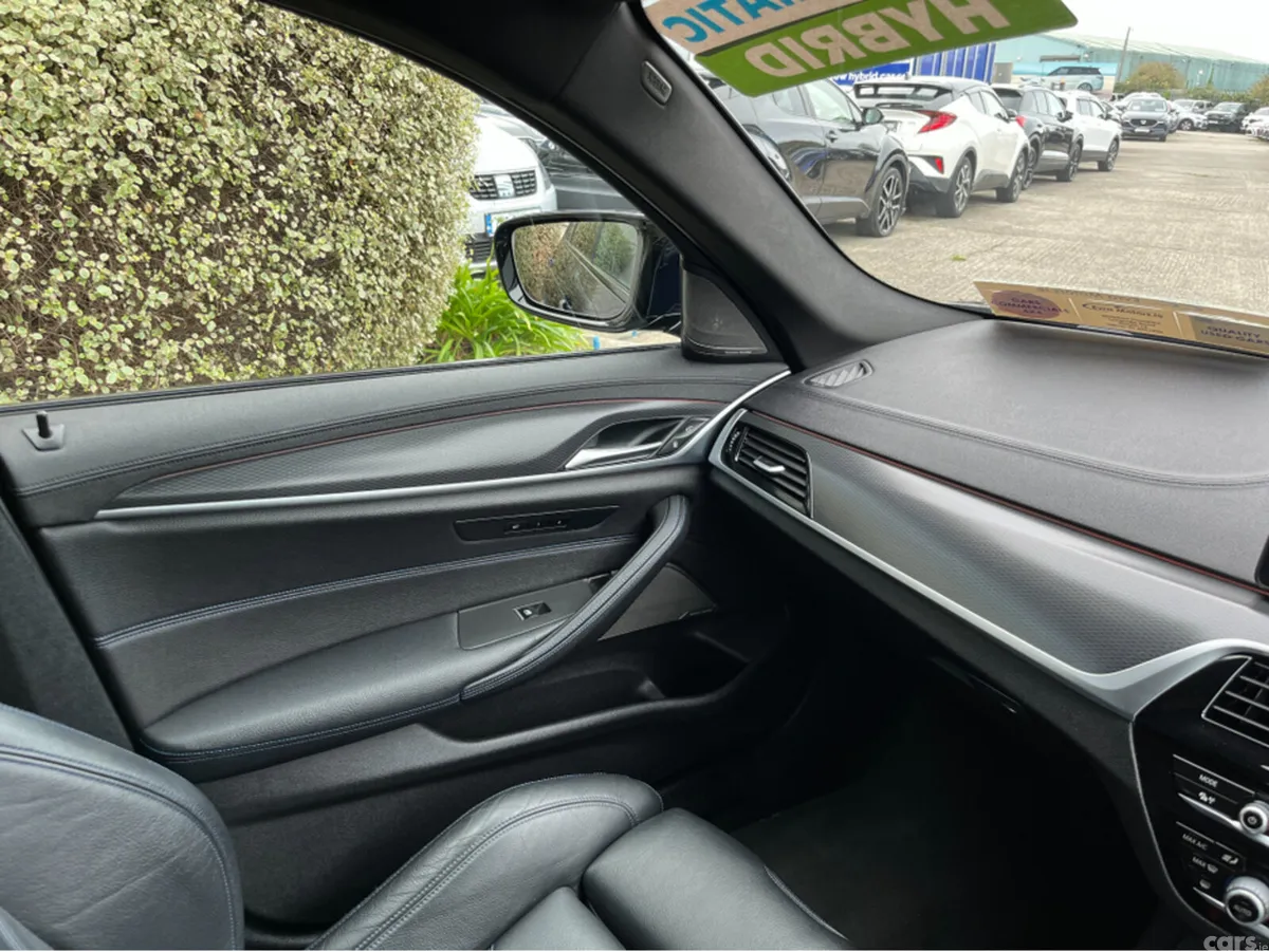 BMW 5-Series Saloon, Petrol Plug-in Hybrid, 2021, Blue