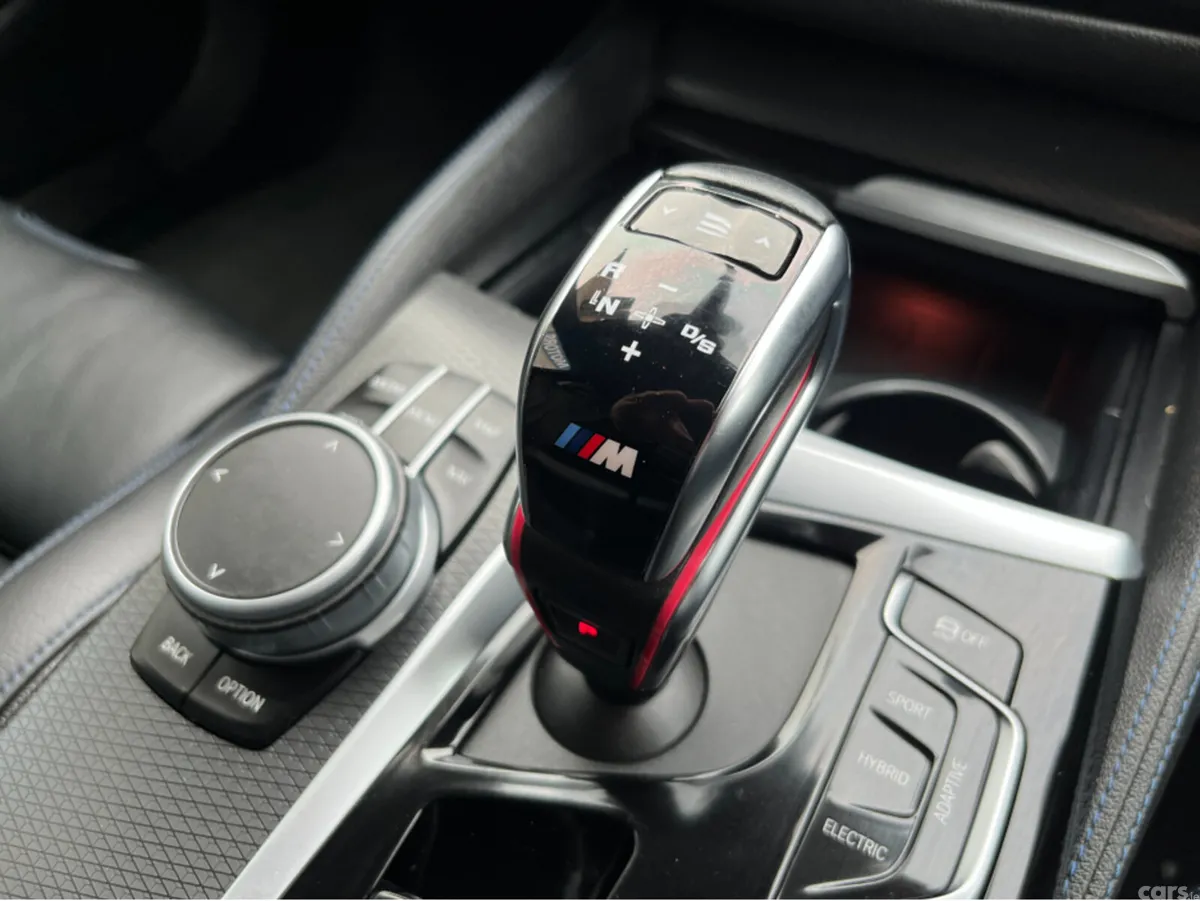 BMW 5-Series Saloon, Petrol Plug-in Hybrid, 2021, Blue