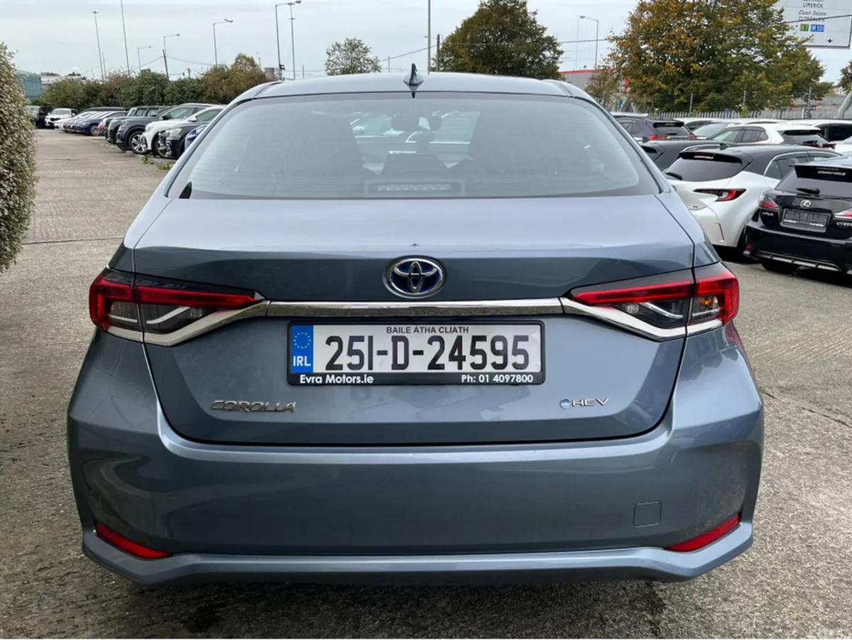 Toyota Corolla Saloon, Petrol Hybrid, 2025, Grey