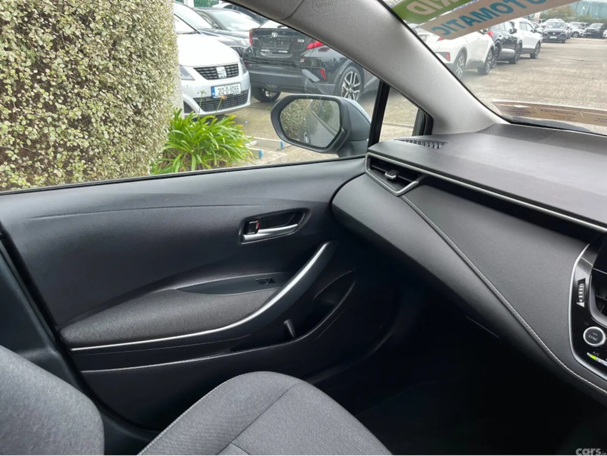 Toyota Corolla Saloon, Petrol Hybrid, 2025, Grey