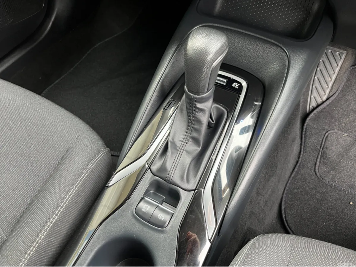 Toyota Corolla Saloon, Petrol Hybrid, 2025, Grey