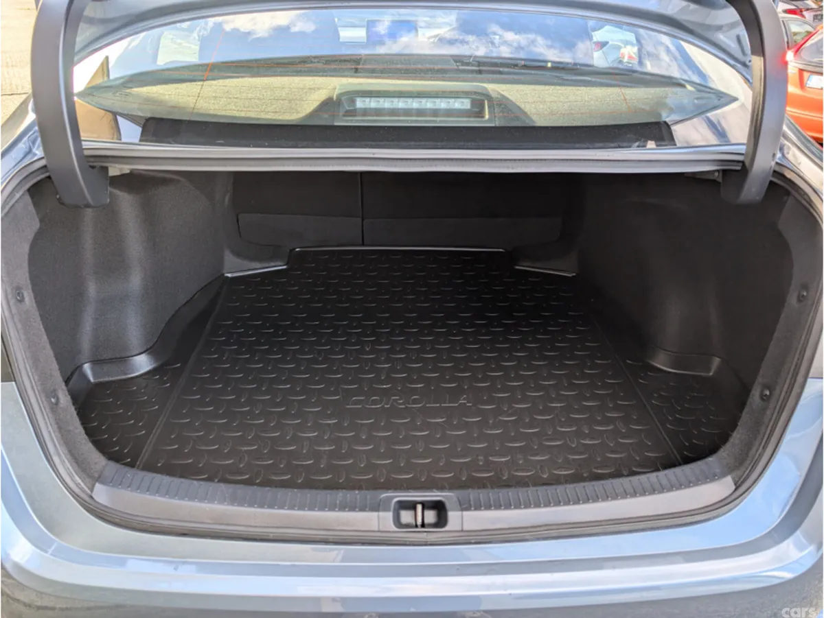 Toyota Corolla Saloon, Petrol Hybrid, 2023, Grey