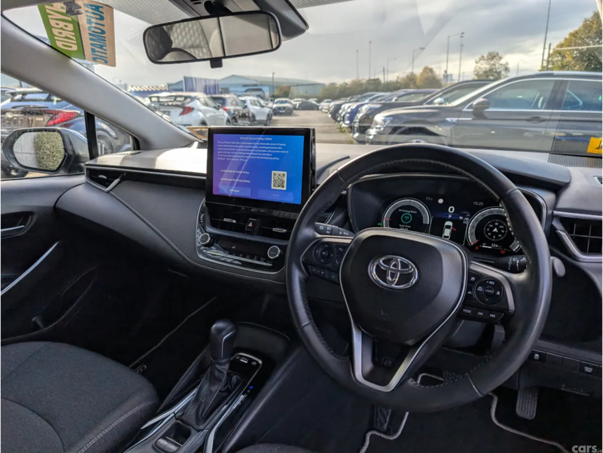 Toyota Corolla Saloon, Petrol Hybrid, 2023, Grey