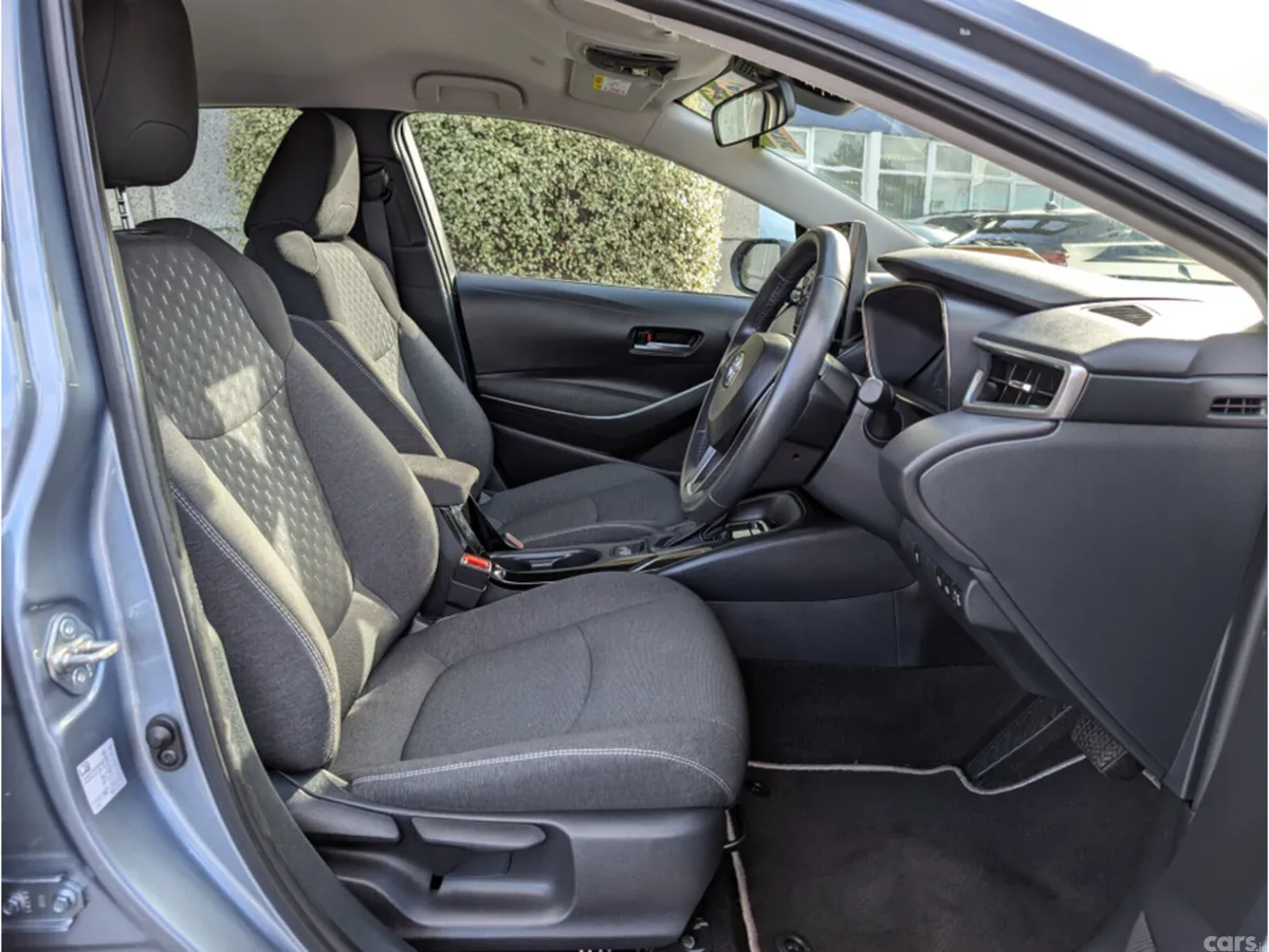 Toyota Corolla Saloon, Petrol Hybrid, 2023, Grey