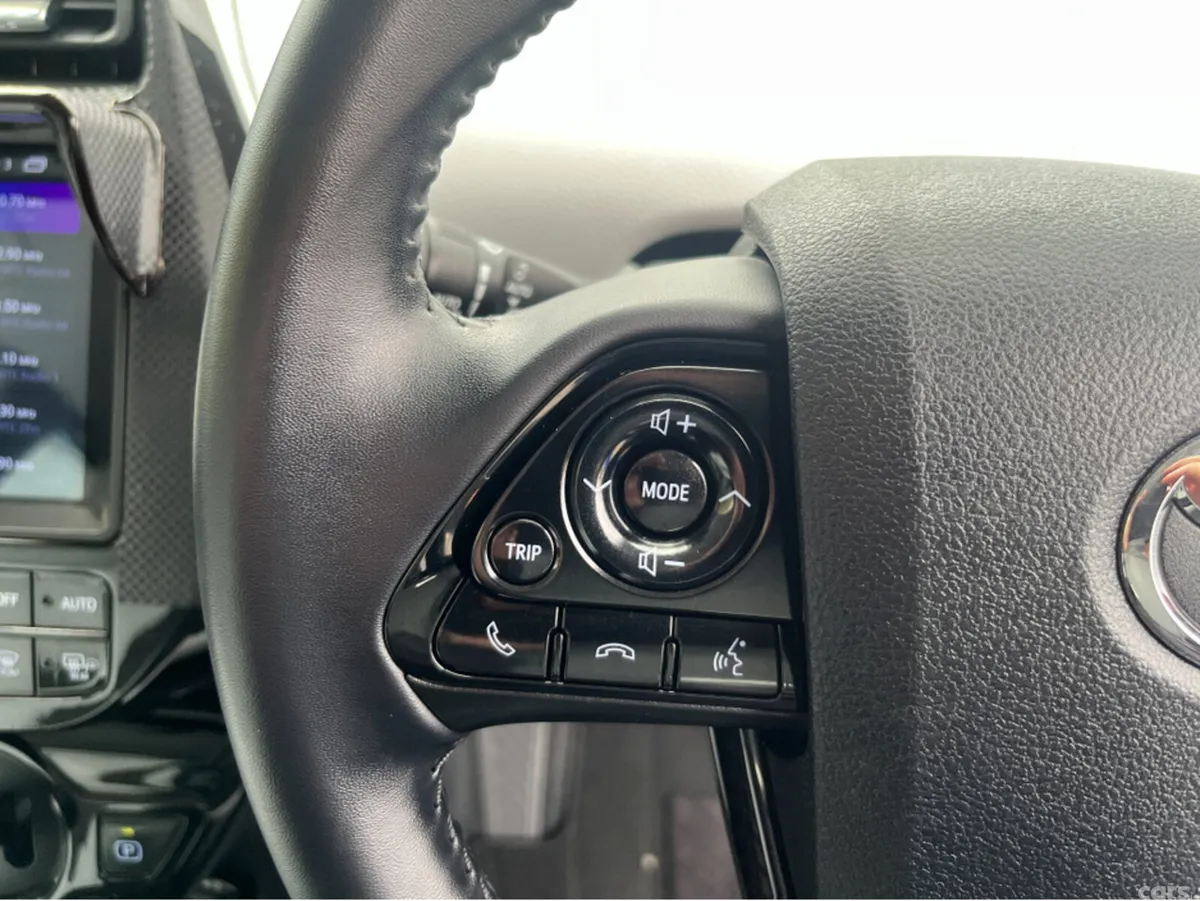 Toyota Prius Saloon, Petrol Hybrid, 2019, Blue